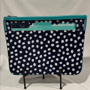 NWT Thirty-one Document Holder